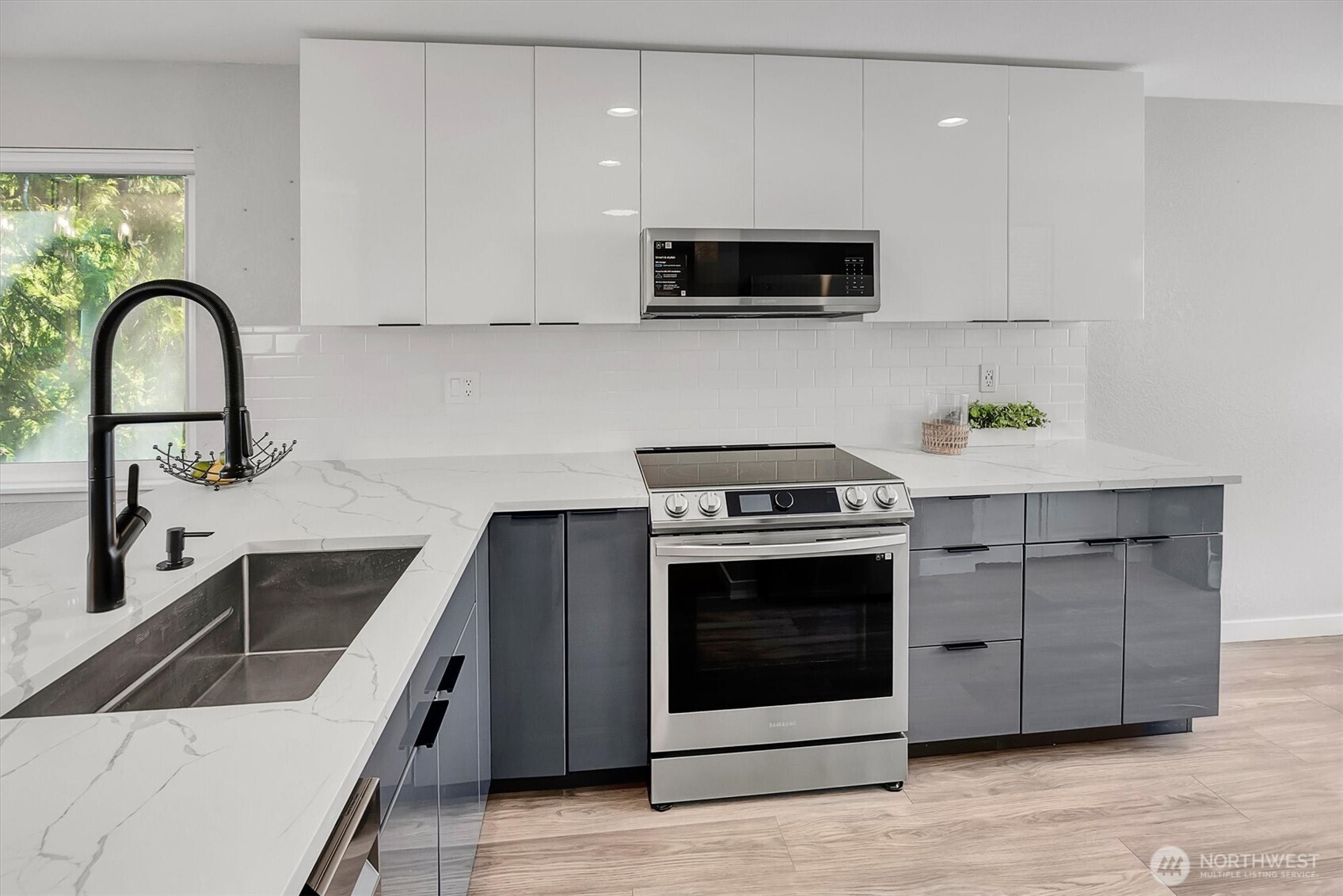 12707 NE 116th Street Kirkland WA 98034