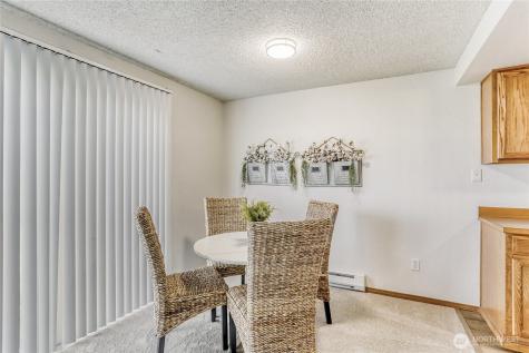 9115 1st Place NE Lake Stevens WA 98258