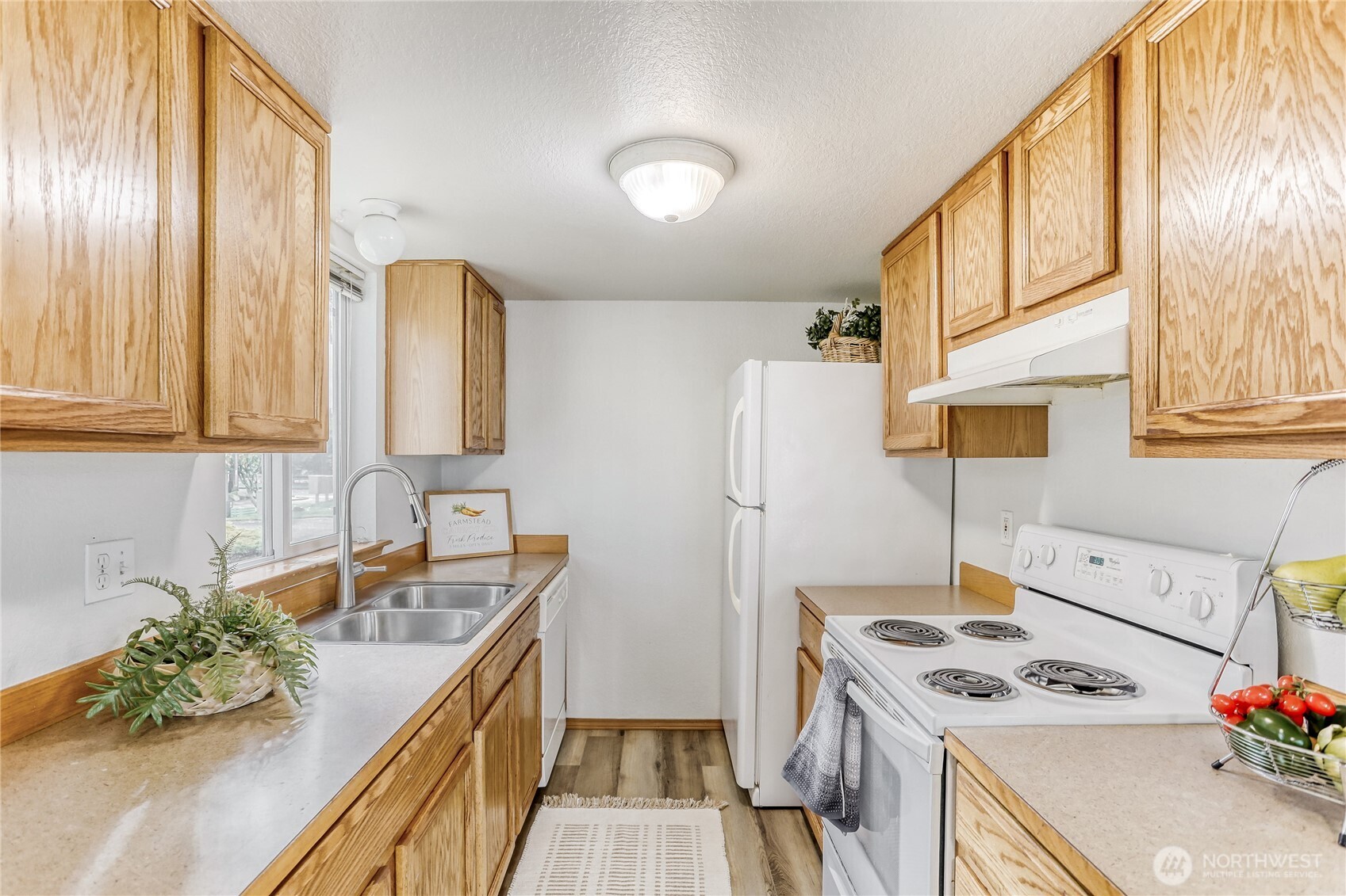 9115 1st Place NE Lake Stevens WA 98258