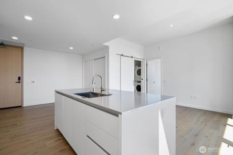 10232 NE 10th Street Bellevue WA 98004