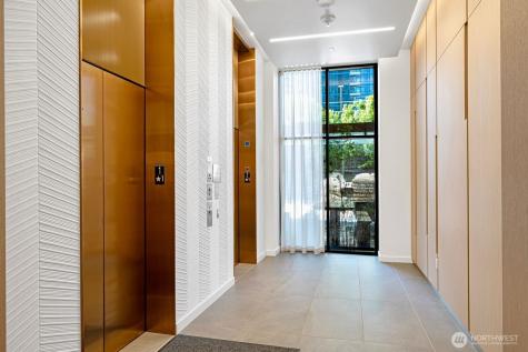 10232 NE 10th Street Bellevue WA 98004