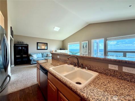 401 Westport View SW Ocean Shores WA 98569