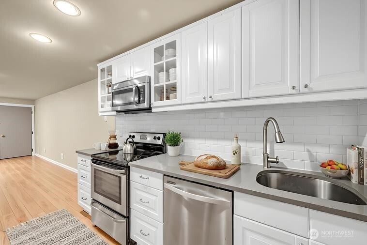 2939 76th Avenue SE Mercer Island WA 98040