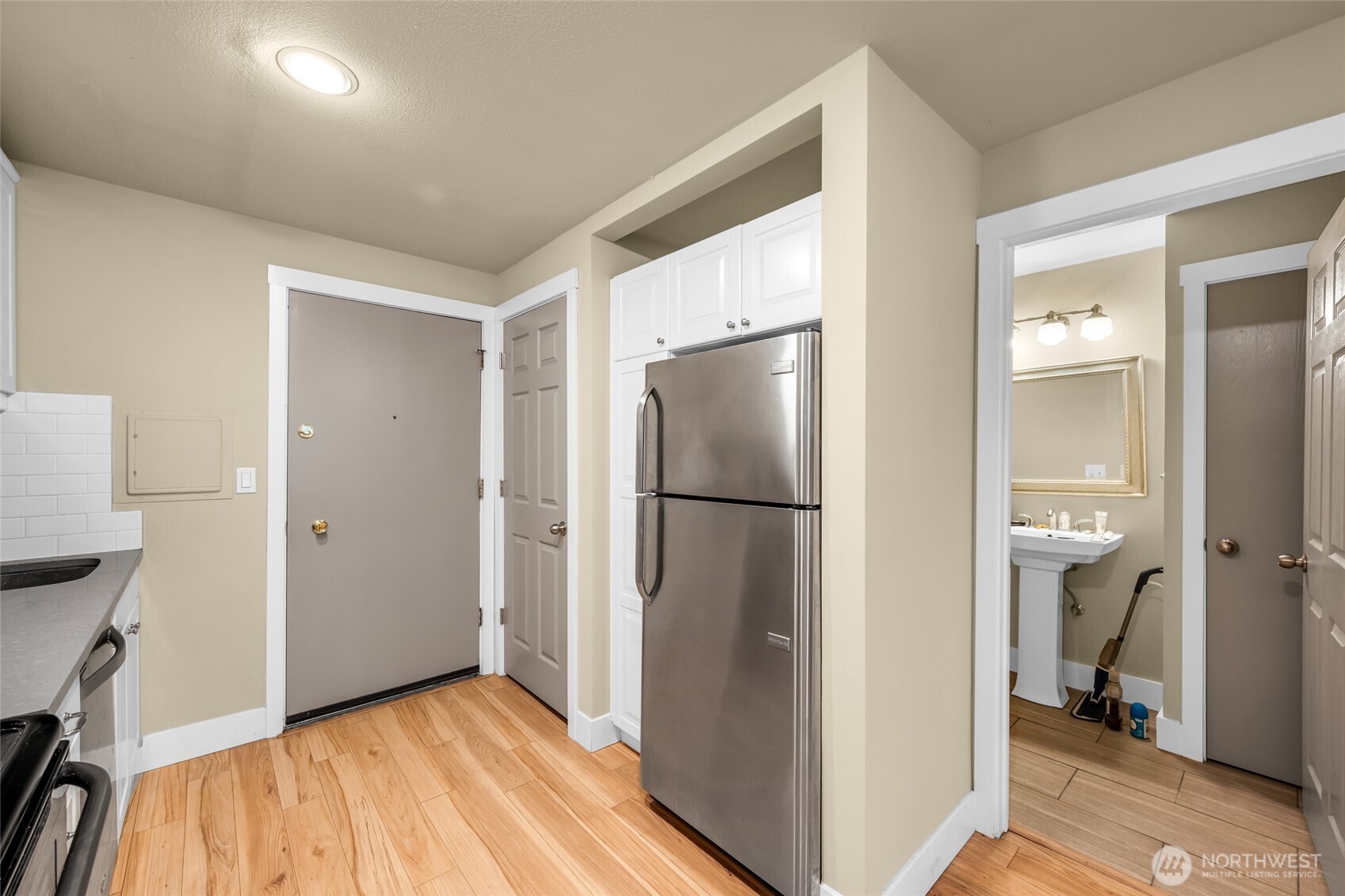 2939 76th Avenue SE Mercer Island WA 98040