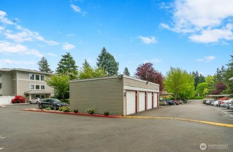831 126th Place NE Bellevue WA 98005