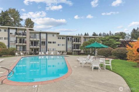 831 126th Place NE Bellevue WA 98005