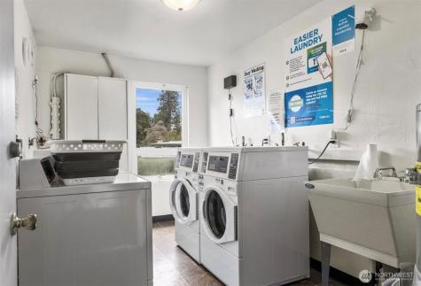 831 126th Place NE Bellevue WA 98005