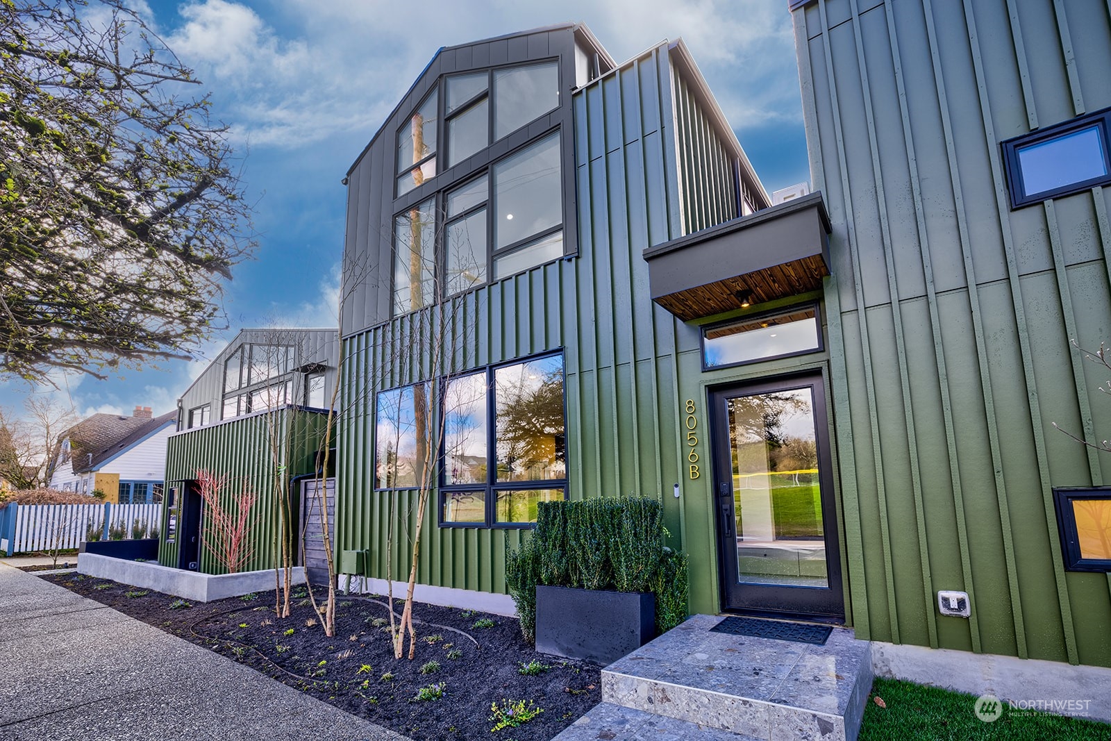 8056 Brooklyn Avenue NE Seattle WA 98115