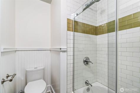 9510 9th Avenue NW Seattle WA 98117