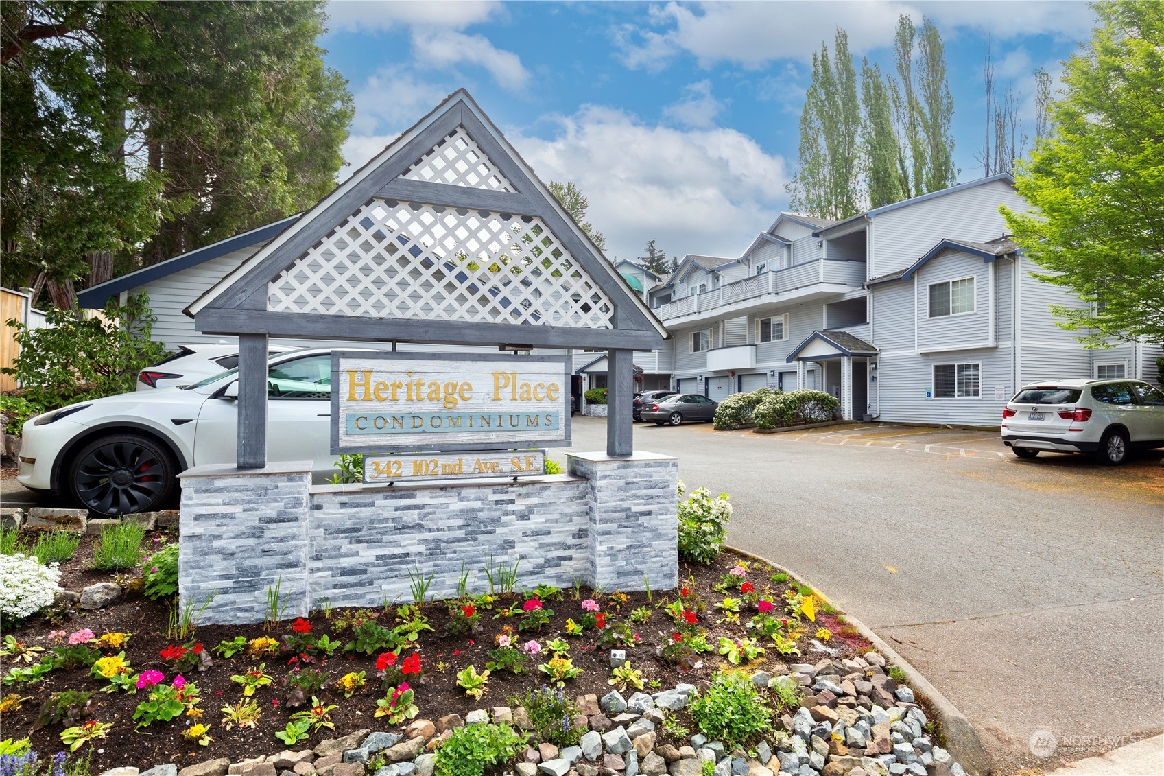342 102 Avenue Se Bellevue WA 98004