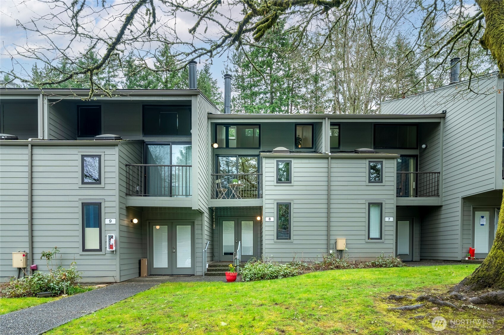 6439 139th Avenue NE Redmond WA 98052