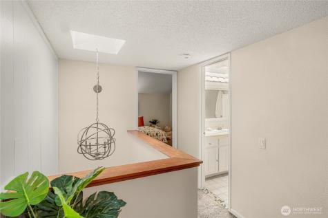 6439 139th Avenue NE Redmond WA 98052