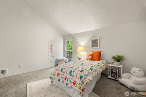 6439 139th Avenue NE Redmond WA 98052