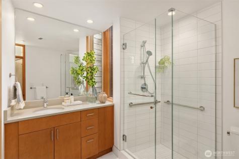 221 Wyatt Way NW Bainbridge Island WA 98110