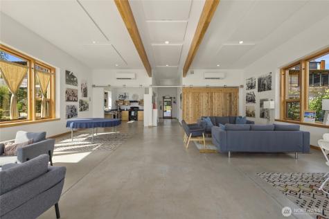 221 Wyatt Way NW Bainbridge Island WA 98110