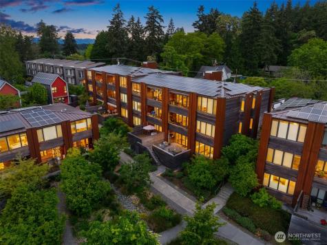221 Wyatt Way NW Bainbridge Island WA 98110