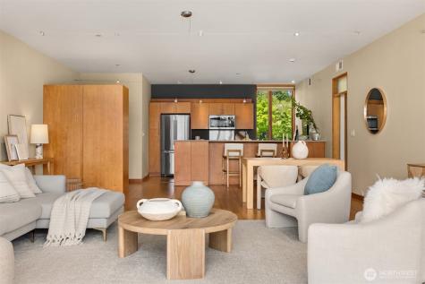 221 Wyatt Way NW Bainbridge Island WA 98110