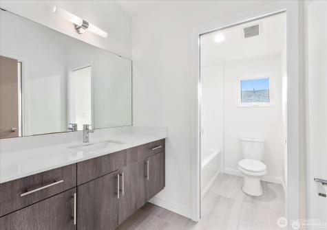6013 S 127th Lane Seattle WA 98178