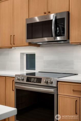 10602 NE 137th Place Kirkland WA 98034