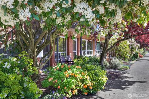 4710 Dayton Avenue N Seattle WA 98103