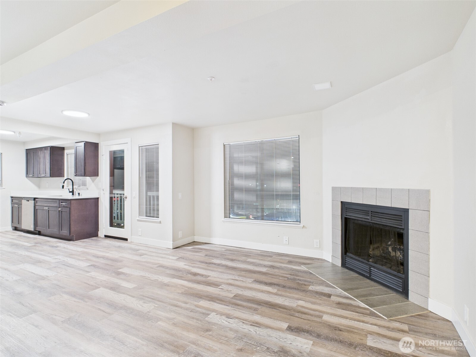 29645 18th Avenue S Federal Way WA 98003