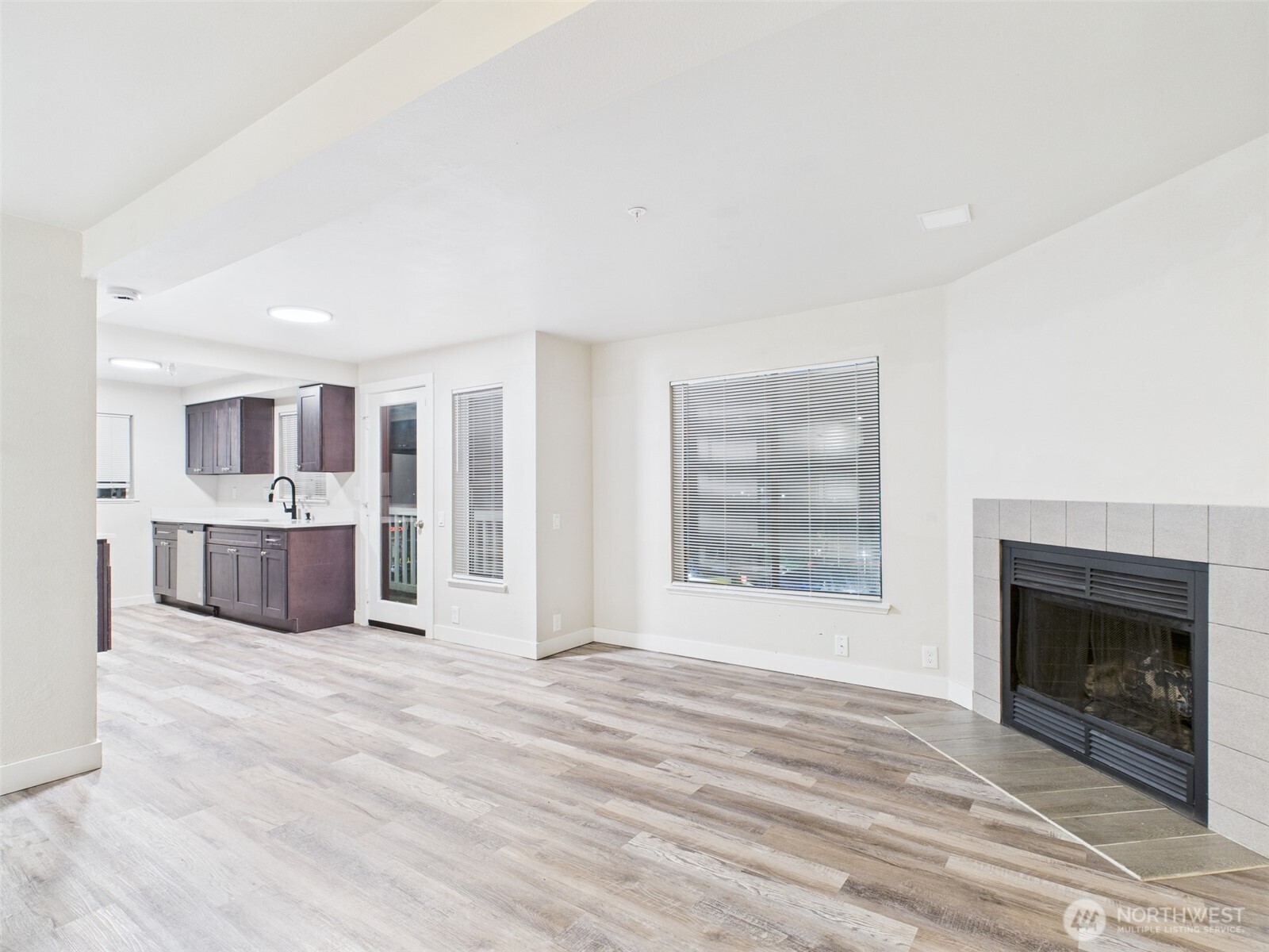 29645 18th Avenue S Federal Way WA 98003