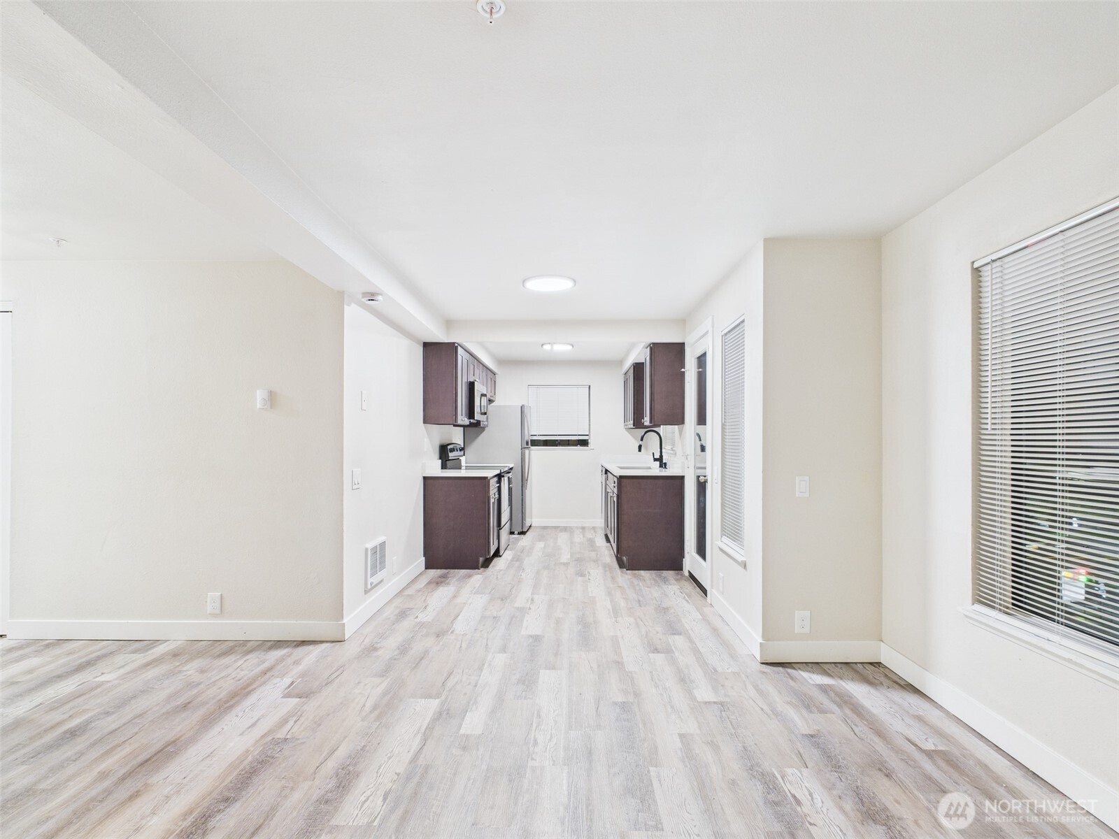 29645 18th Avenue S Federal Way WA 98003