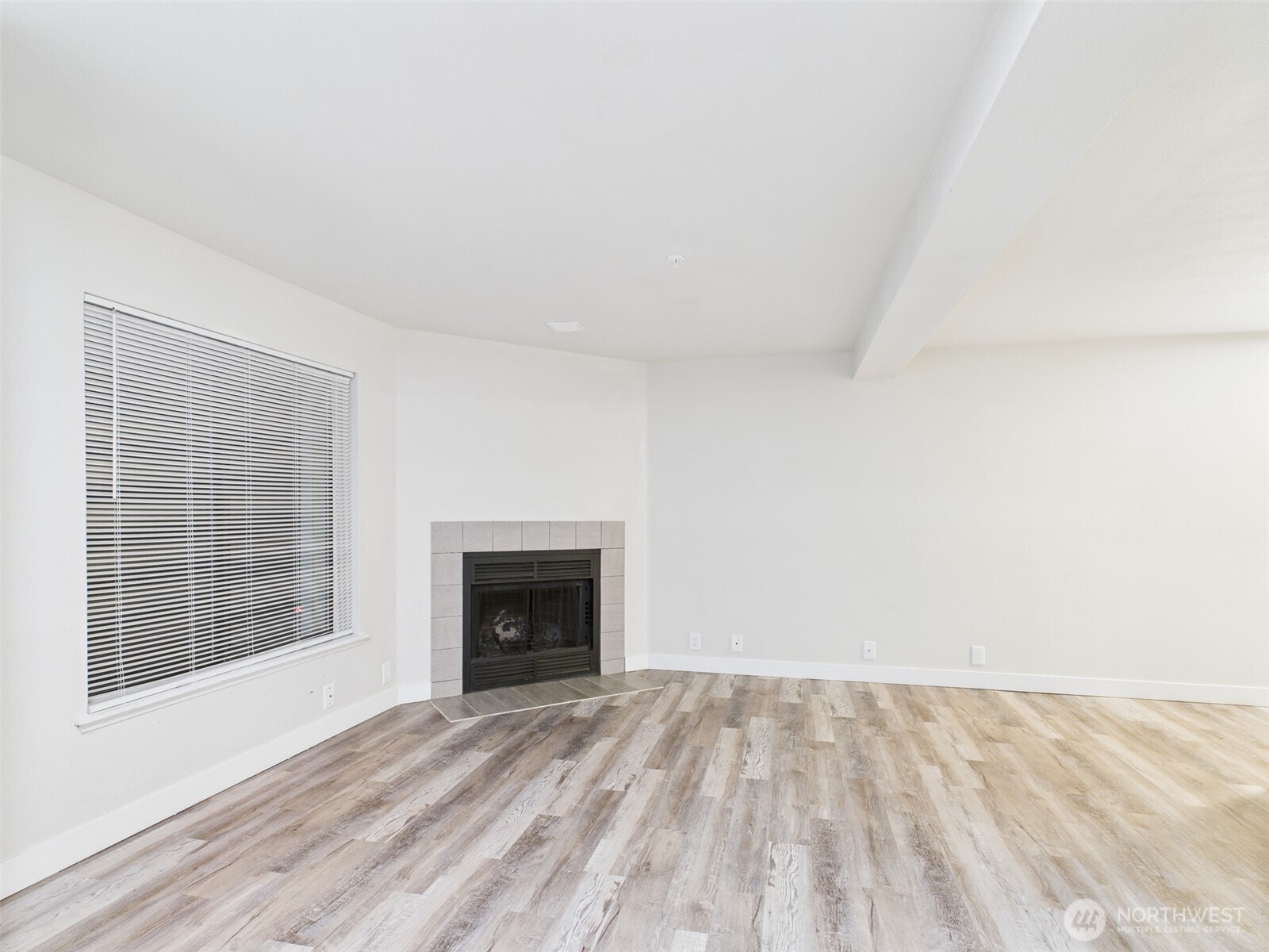 29645 18th Avenue S Federal Way WA 98003