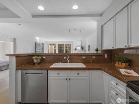 2244 132nd Avenue SE Bellevue WA 98005