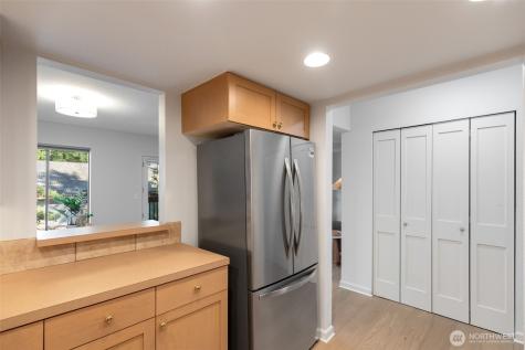 10419 NE 32nd Place Bellevue WA 98004