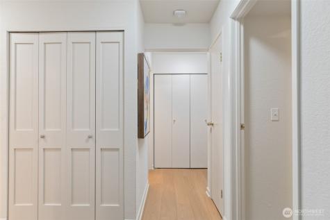 10419 NE 32nd Place Bellevue WA 98004