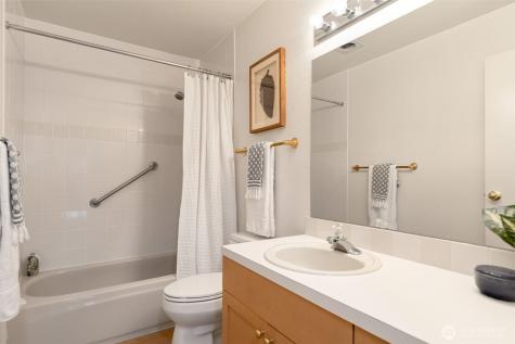 10419 NE 32nd Place Bellevue WA 98004