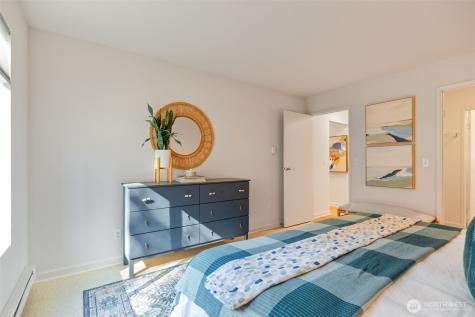 10419 NE 32nd Place Bellevue WA 98004