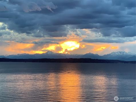 1388 Alki Avenue SW Seattle WA 98116
