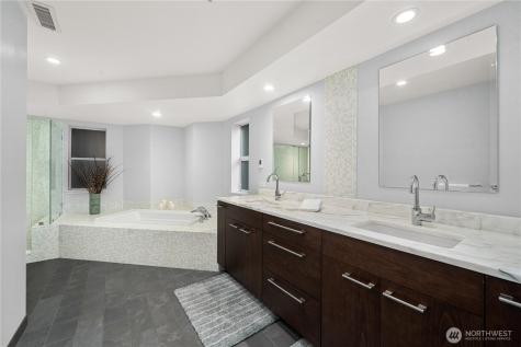 11122 NE 41st Drive Kirkland WA 98033