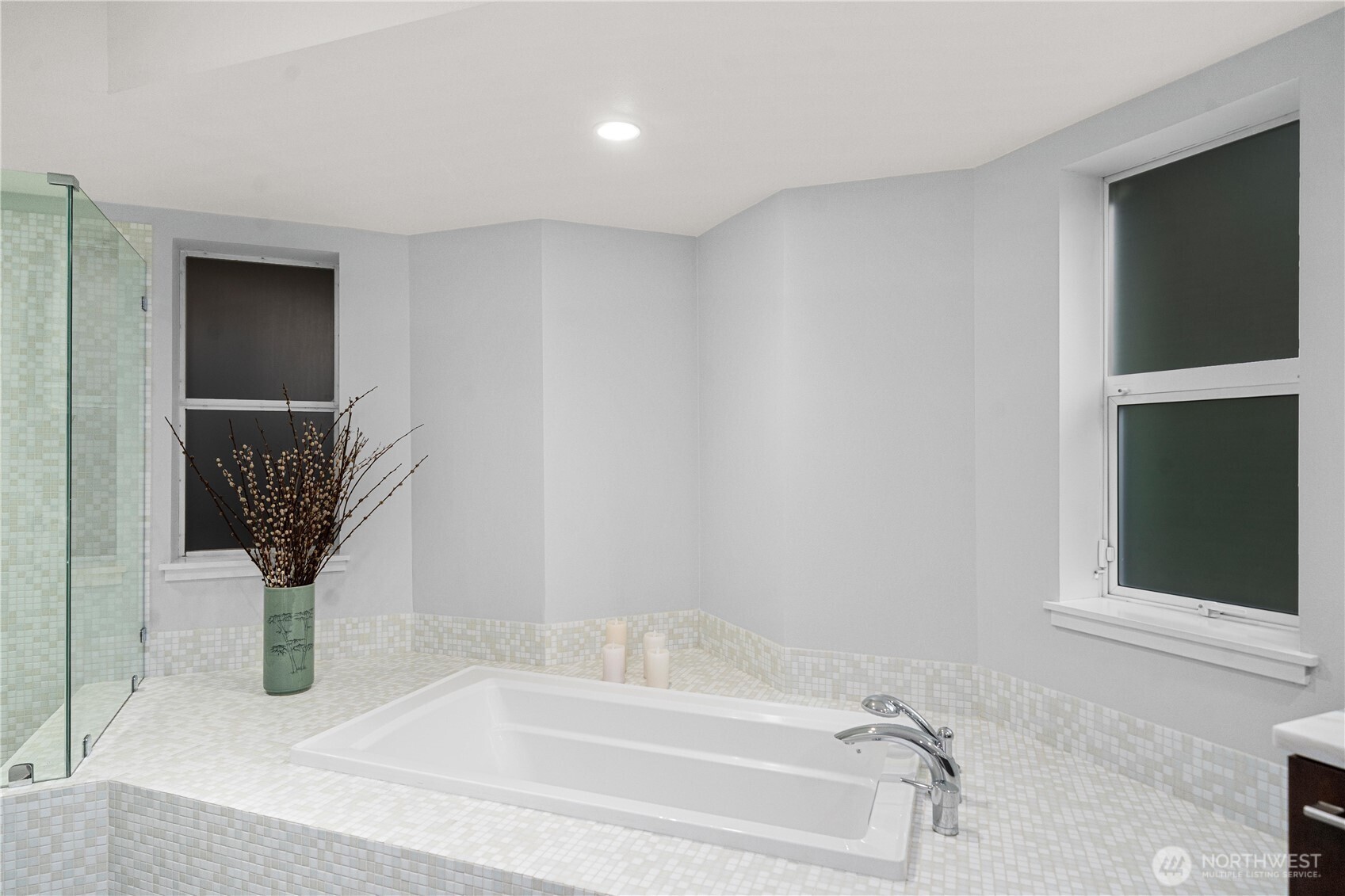 11122 NE 41st Drive Kirkland WA 98033
