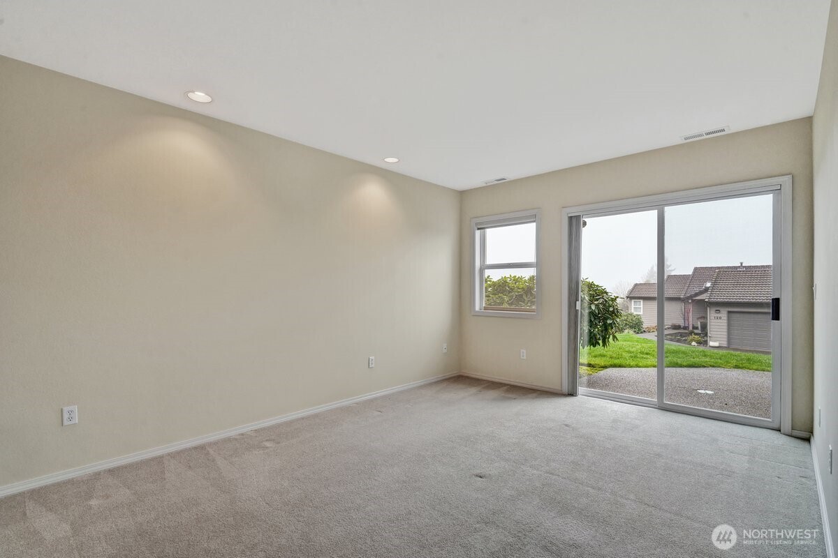 126 Cormorant Drive Steilacoom WA 98388