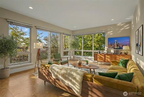 500 5th Avenue W Seattle WA 98119