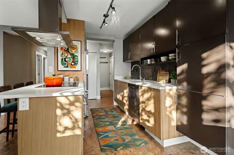 500 5th Avenue W Seattle WA 98119