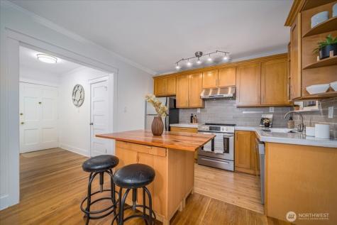 1310 Queen Anne Avenue N Seattle WA 98109