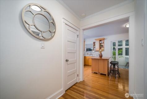 1310 Queen Anne Avenue N Seattle WA 98109