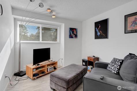 419 S 325th Place Federal Way WA 98003