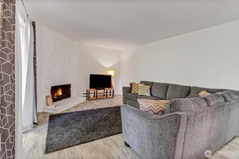419 S 325th Place Federal Way WA 98003