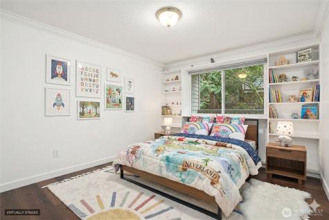 2930 76th Avenue SE Mercer Island WA 98040