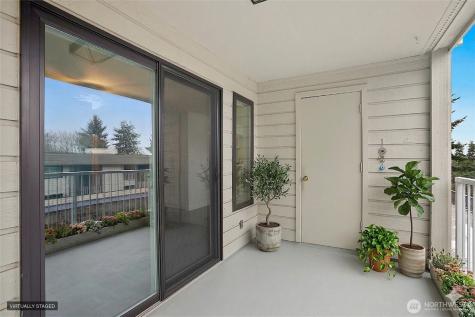2930 76th Avenue SE Mercer Island WA 98040