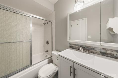 2562 Thorndyke Avenue W Seattle WA 98199