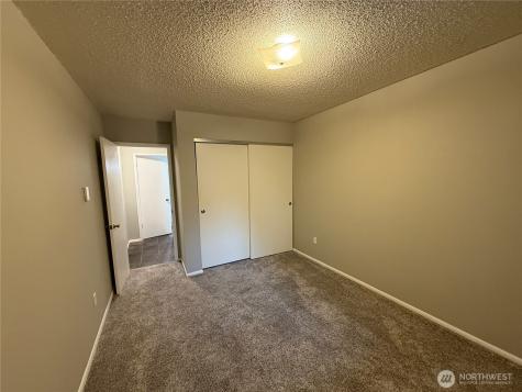 2562 Thorndyke Avenue W Seattle WA 98199