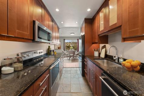 2562 Thorndyke Avenue W Seattle WA 98199
