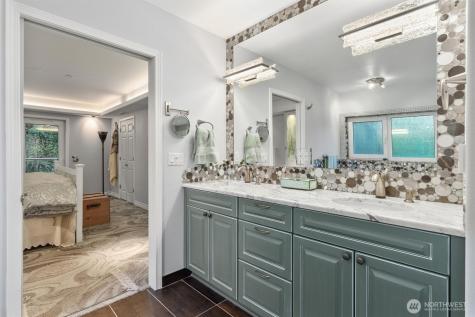 1661 Harbor Avenue SW Seattle WA 98126