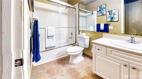 23301 Cedar Way Mountlake Terrace WA 98043